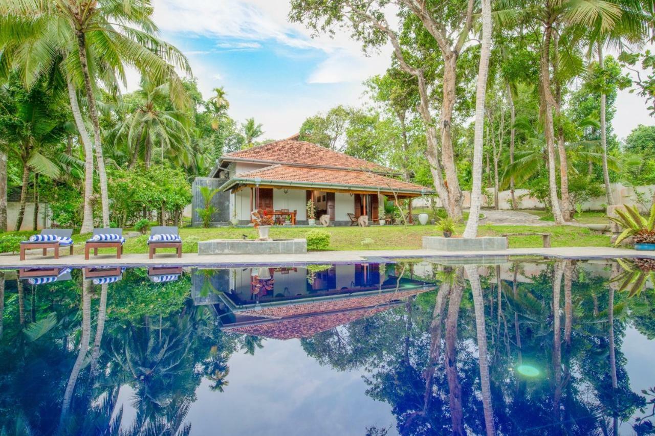 Villa Godahena Амбалангода Екстериор снимка